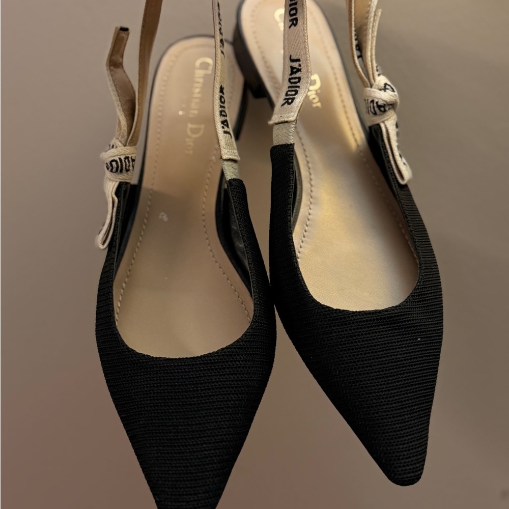 Dior Black and Cream J'Adior Slingback Flats - Picture 4 of 14
